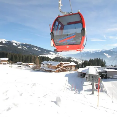 With Snow Covered Views Apartment *