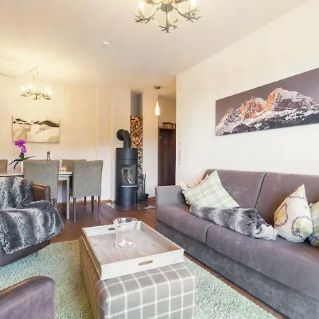 With Snow Covered Views Apartment Hollersbach im Pinzgau