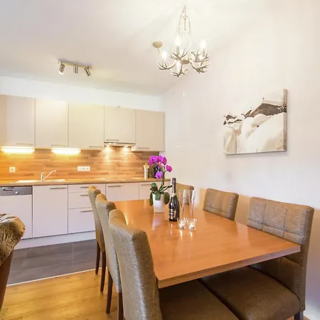 Mittersill Near Bus & Kitzbuehel *